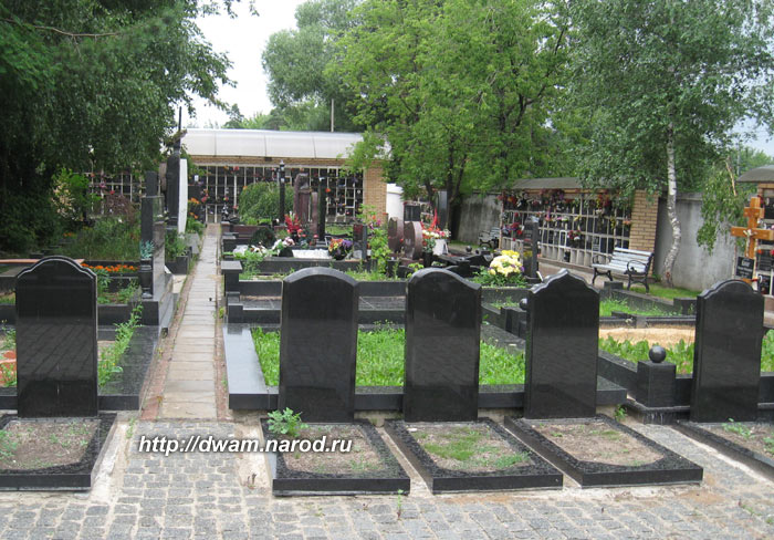 фотография от 5.7.2011 г. Кунцевское кладбище, г. Москва.